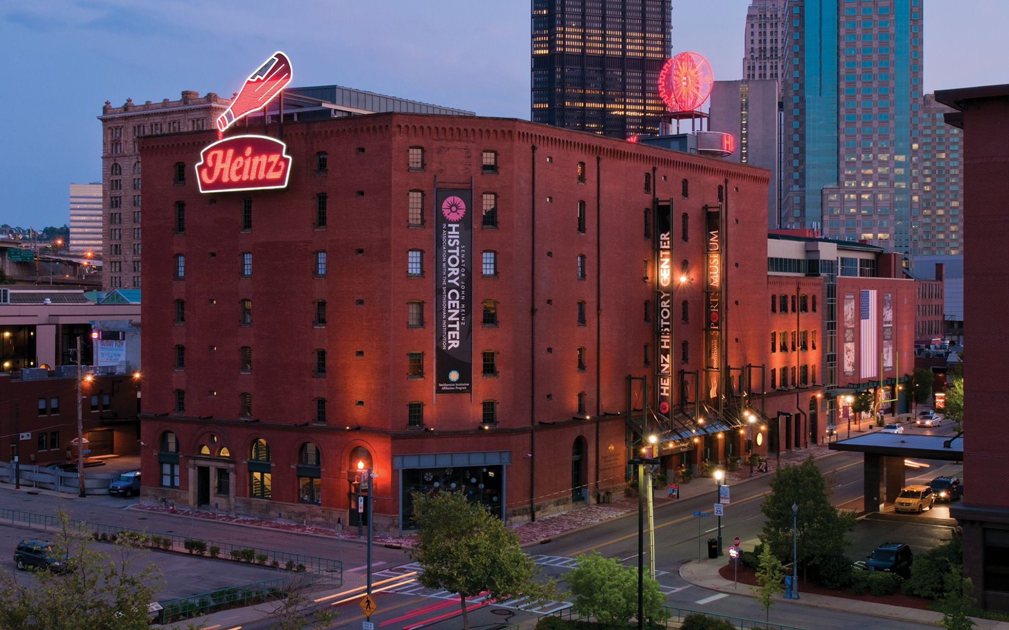 Exterior of Heinz History Center at night.